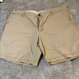 Izod Men's Khaki Flat Front Shorts